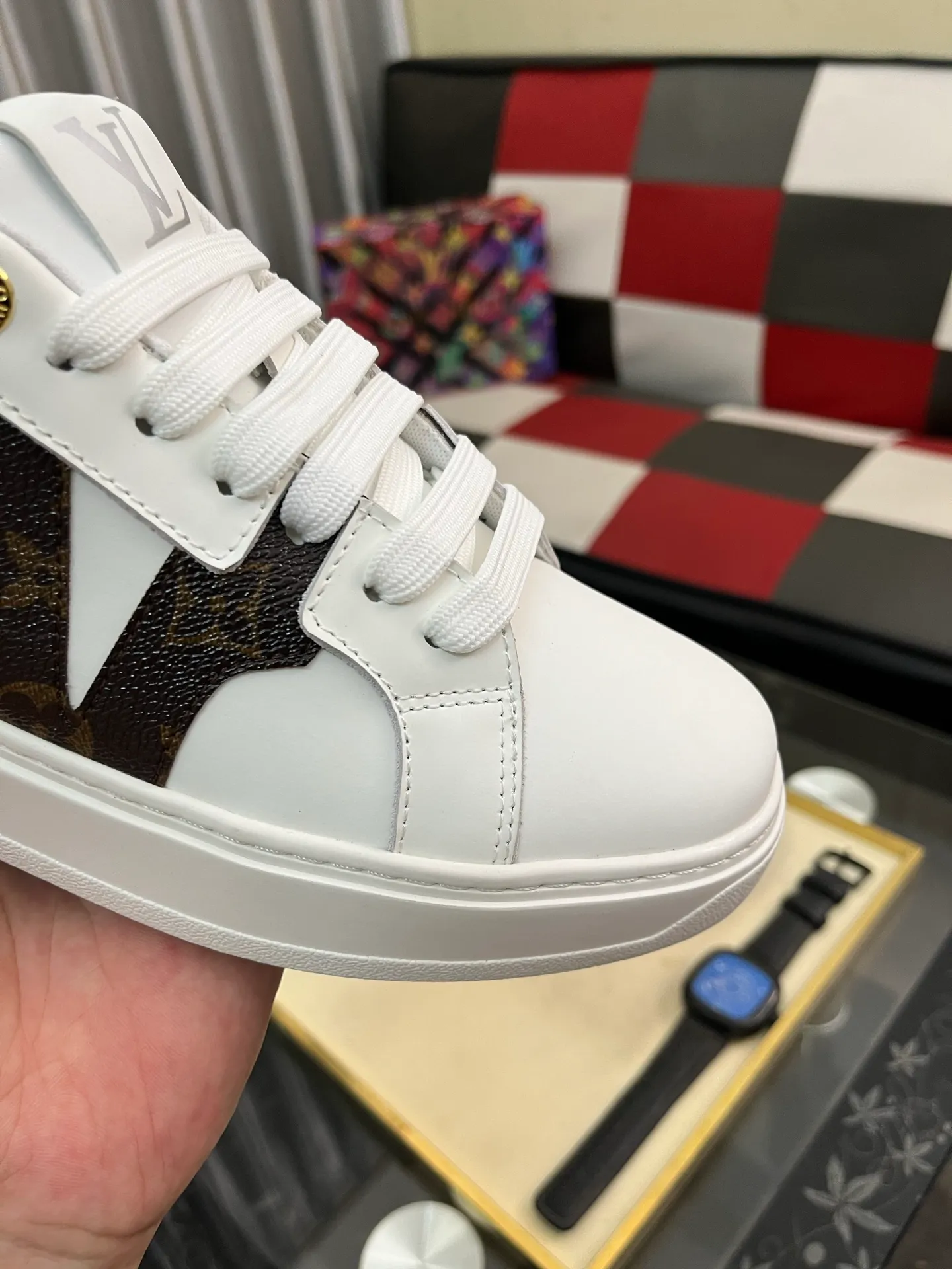 Men's shoes 💰520⌚️⌚️LV Louis Vuitton. The latest fashionable casual shoes are popular in physical stores. New spring and summer comfortable imported custom original cowhide, unique jacquard fabric element design. With sheepskin lining, Lv original bottom, [sun][sun] high-end packaging and high quality💪Details determine the quality, you can enter and leave the counter at will, welcome to compare🇮🇹Number of sizes 38-445️⃣Color options available